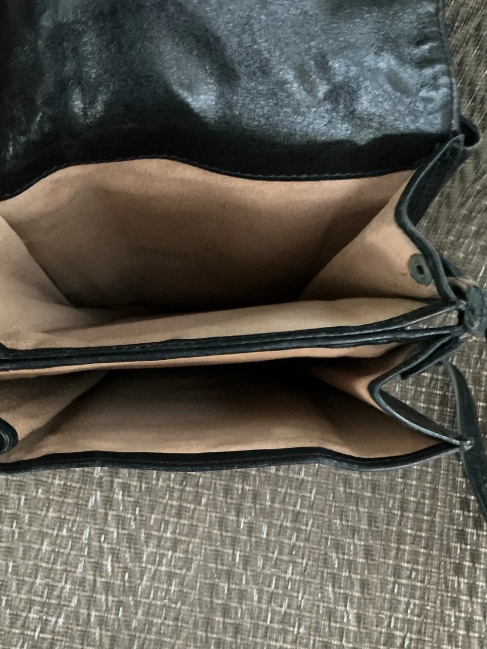 Ricci Men's Black Leather Organizer Crossbody Bag